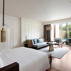 Pool Suite mit Kingsize-Bett